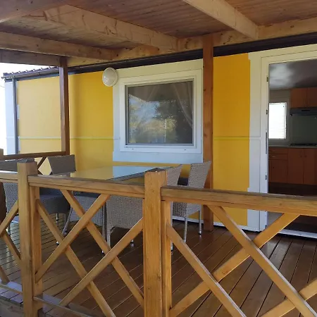 Naturist Mobile Homes Eden In Fkk Ulika ホリデーパーク