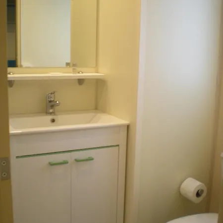 Naturist Mobile Homes Eden In Fkk Ulika ホリデーパーク ポレッチ